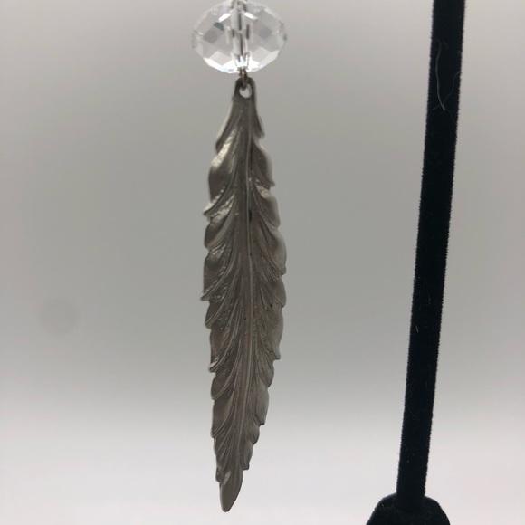 Playful drop earrings - Picture 6 of 7